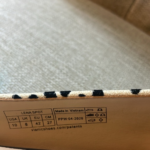 SOLD!!!VIONIC flats size 10, EUC! - Picture 7 of 10